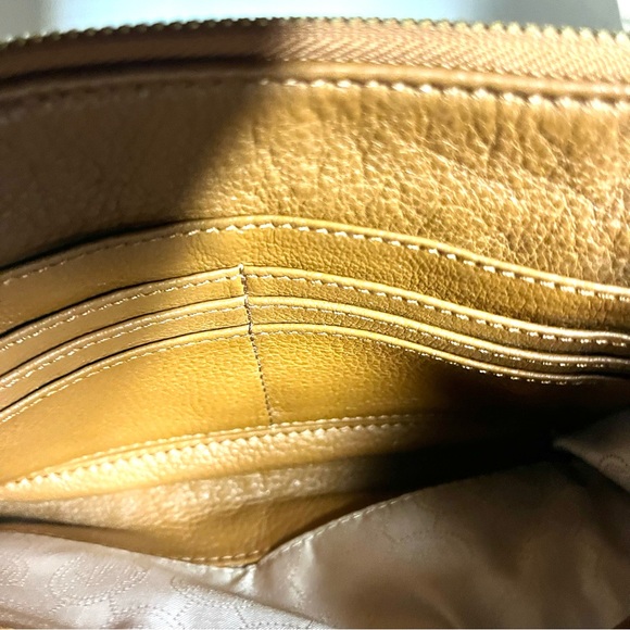 MICHAEL KORS Crossbody - Picture 11 of 15